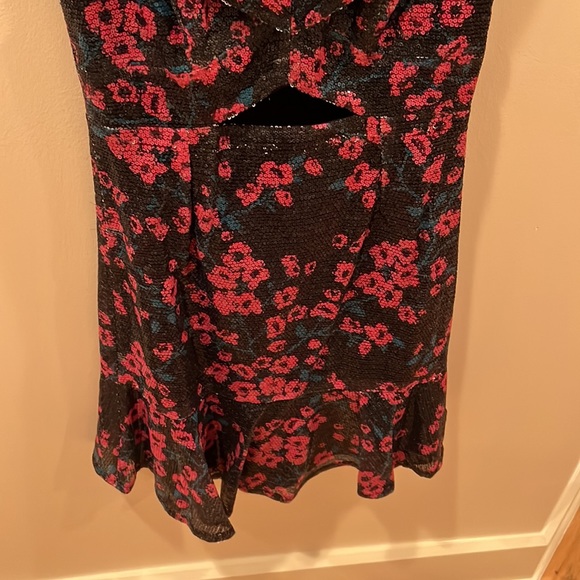 WAYF Janet Sequin Dress Purple Floral Sz XS - Picture 6 of 9